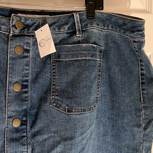 Cato Raw Edge Denim Skirt - Picture 2 of 3